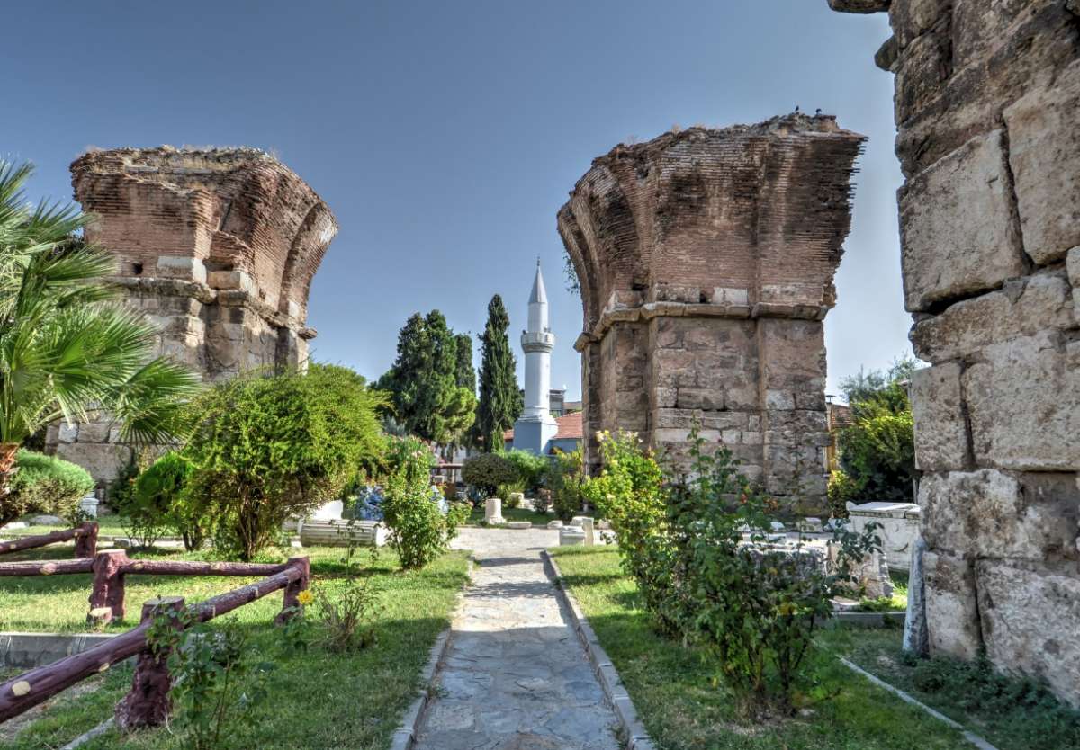 Programa Estambul y las 7 Iglesias del Apocalipsis